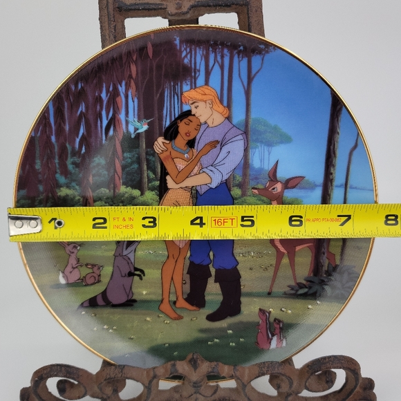 Bradford's Exchange Pocahontas Love's Embrace Disney Collectors Porcelain Plate - Picture 9 of 10